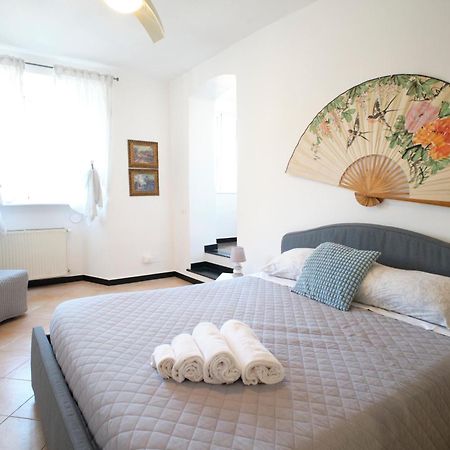 Cavour La Citta Vecchia Appartement Genua Buitenkant foto
